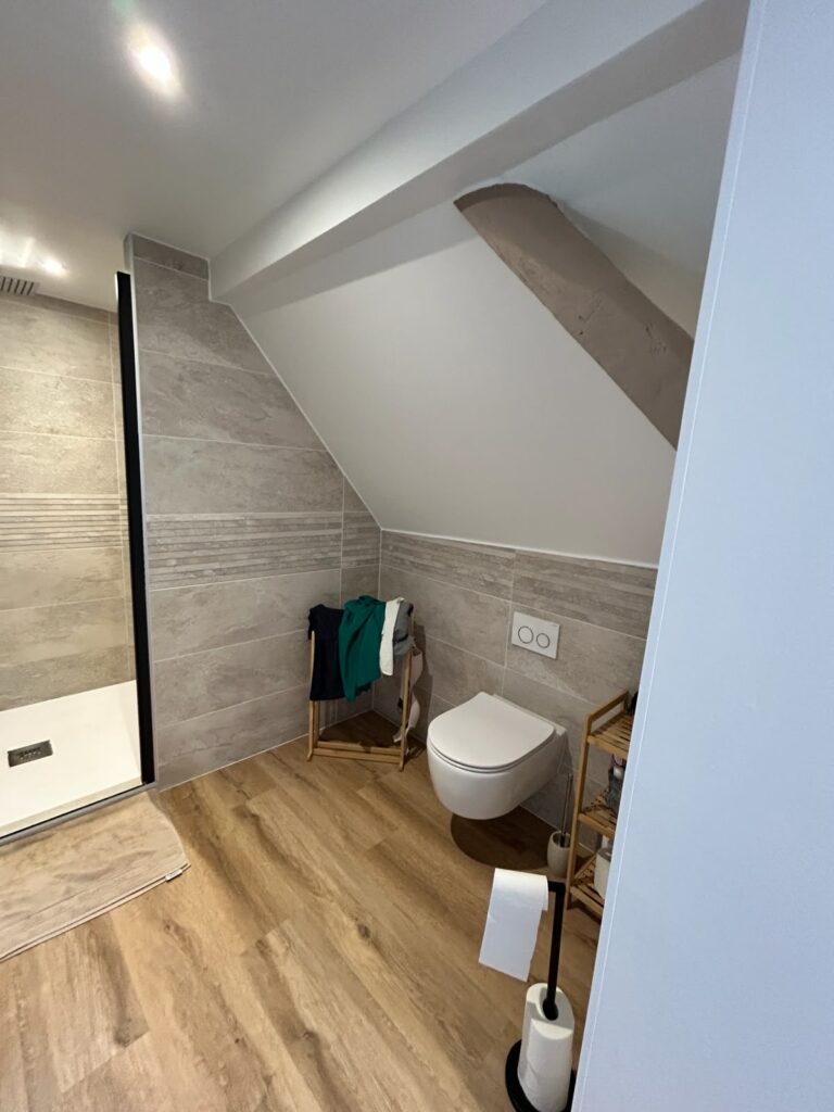 Rénovation complète d'une maison alsacienne salle de bain neuve